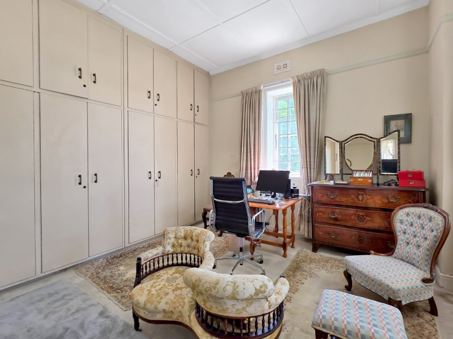 5 Bedroom Property for Sale in Fresnaye Western Cape